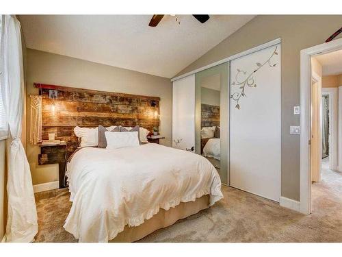 153 Arbour Wood Mews Nw, Calgary, AB - Indoor Photo Showing Bedroom