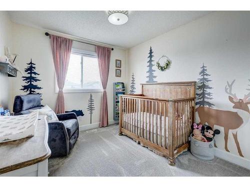 153 Arbour Wood Mews Nw, Calgary, AB - Indoor Photo Showing Bedroom