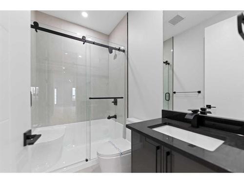 145 Saddlecrest Circle Ne, Calgary, AB - Indoor Photo Showing Bathroom