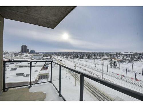 720-8880 Horton Road Sw, Calgary, AB - Outdoor With View