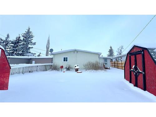 623 5Th Avenue West, Hanna, AB - Outdoor