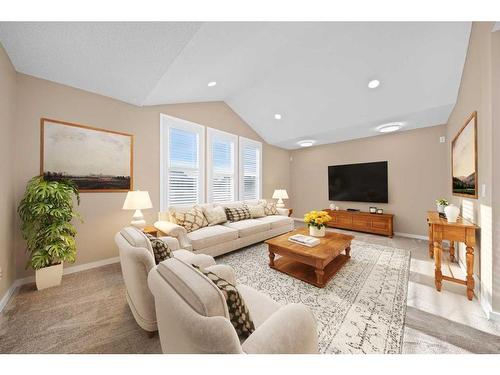 144 Mahogany Terrace Se, Calgary, AB - Indoor Photo Showing Living Room