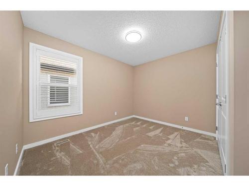 144 Mahogany Terrace Se, Calgary, AB - Indoor Photo Showing Other Room