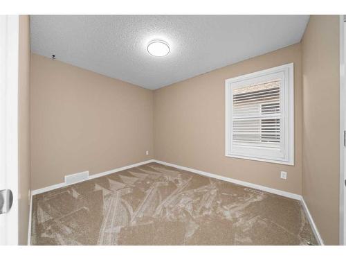 144 Mahogany Terrace Se, Calgary, AB - Indoor Photo Showing Other Room