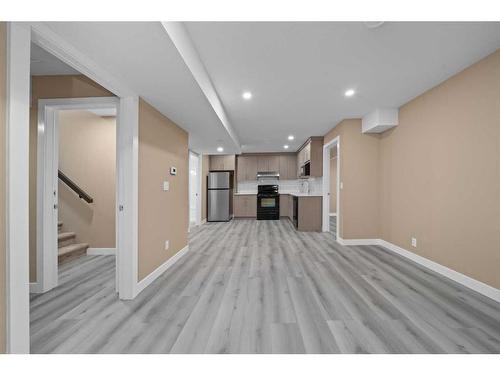 144 Mahogany Terrace Se, Calgary, AB - Indoor Photo Showing Other Room