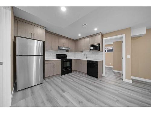 144 Mahogany Terrace Se, Calgary, AB - Indoor Photo Showing Kitchen With Stainless Steel Kitchen