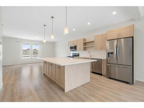 322 South Point Square Sw, Airdrie, AB - Indoor Photo Showing Kitchen