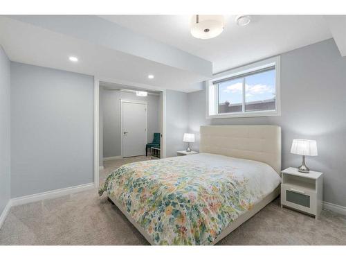 373 Nolan Hill Boulevard Nw, Calgary, AB - Indoor Photo Showing Bedroom