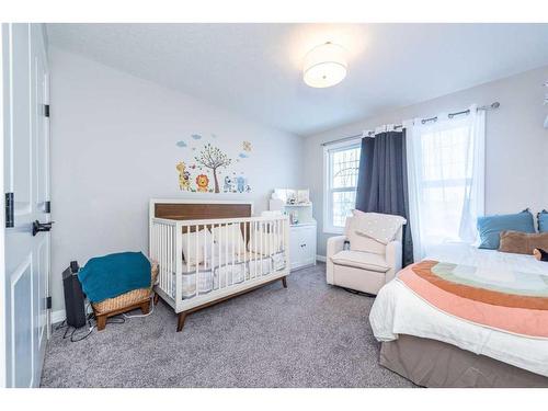 39 Legacy Glen Terrace Se, Calgary, AB - Indoor Photo Showing Bedroom