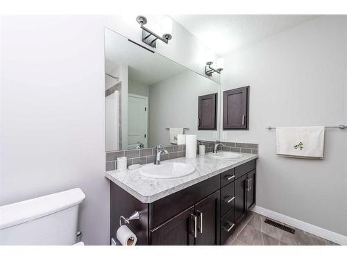 39 Legacy Glen Terrace Se, Calgary, AB - Indoor Photo Showing Bathroom