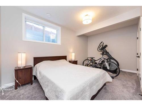 39 Legacy Glen Terrace Se, Calgary, AB - Indoor Photo Showing Bedroom