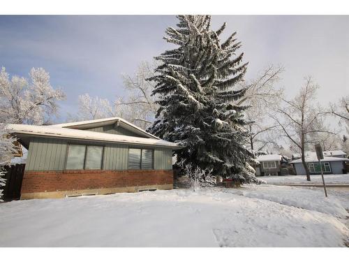 4 Midlawn Place Se, Calgary, AB - Outdoor