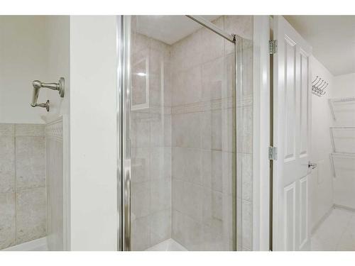 102-1108 6 Avenue Sw, Calgary, AB - Indoor Photo Showing Bathroom