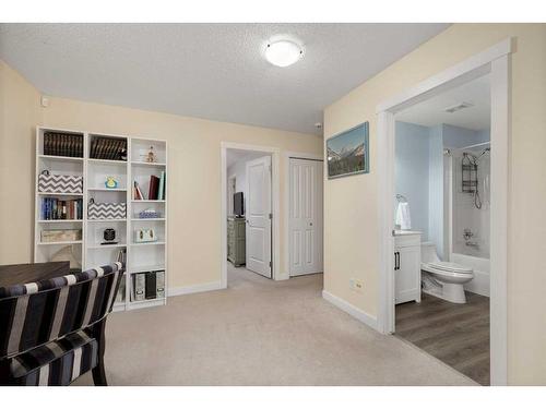 173 Rockyspring Grove Nw, Calgary, AB - Indoor