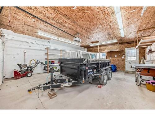 16290 Shawbrooke Drive Sw, Calgary, AB - Indoor Photo Showing Garage