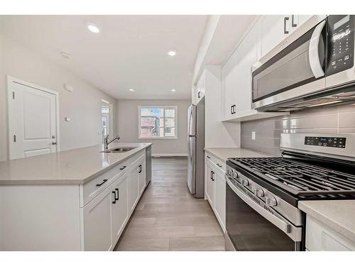 252 Savanna Terrace Ne, Calgary, AB - Indoor Photo Showing Kitchen