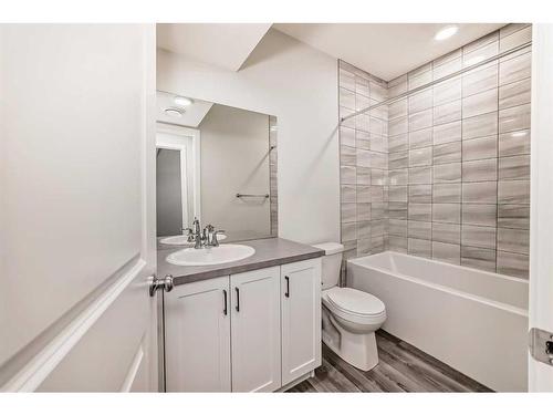 252 Savanna Terrace Ne, Calgary, AB - Indoor Photo Showing Bathroom