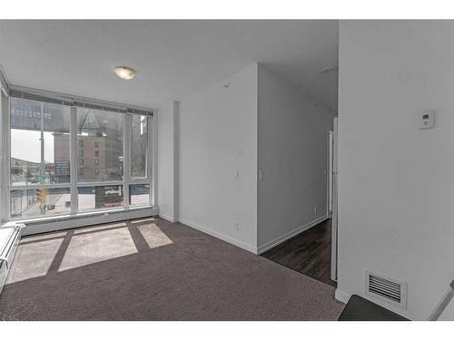 212-450 8 Avenue Se, Calgary, AB - Indoor Photo Showing Other Room