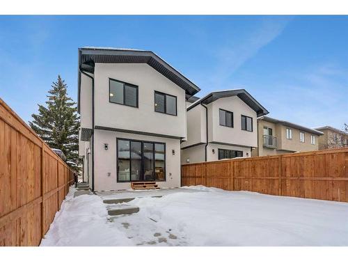 2332 Broadview Road Nw, Calgary, AB - Outdoor