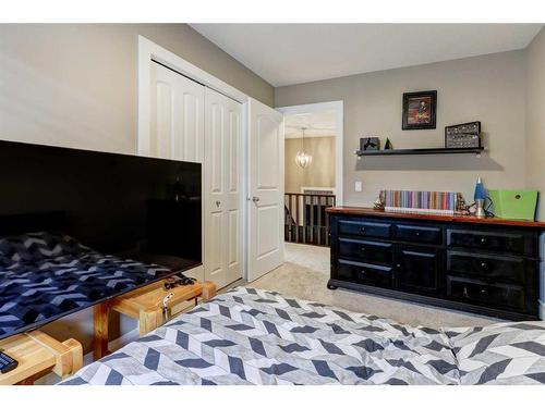 151 Ravenscroft Green Se, Airdrie, AB - Indoor Photo Showing Bathroom