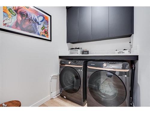 205-835 78 Street Sw, Calgary, AB - Indoor Photo Showing Laundry Room