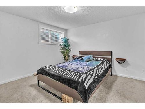 107 Auburn Bay Street Se, Calgary, AB - Indoor Photo Showing Bedroom