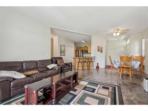 501-39 Hidden Creek Place Nw, Calgary, AB - Indoor Photo Showing Living Room