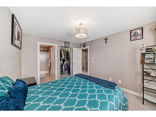 204 Evanston Manor Nw, Calgary, AB - Indoor Photo Showing Bedroom