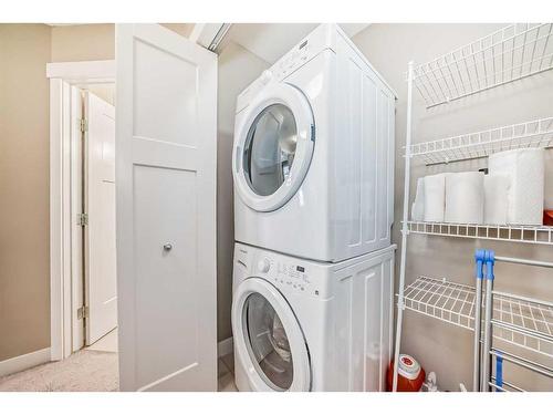 204 Evanston Manor Nw, Calgary, AB - Indoor Photo Showing Laundry Room