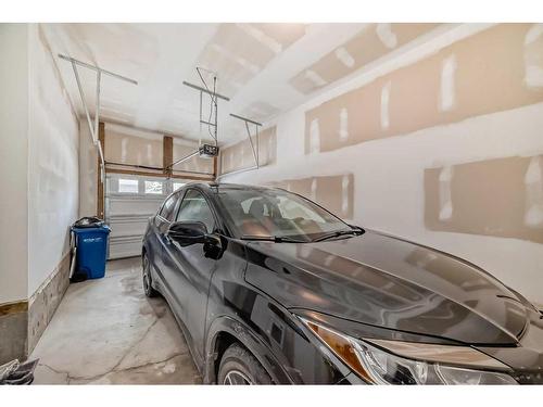 204 Evanston Manor Nw, Calgary, AB - Indoor Photo Showing Garage