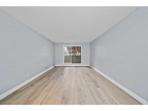 110-1712 38 Street Se, Calgary, AB - Indoor