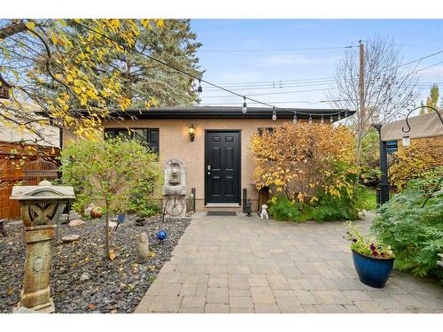 1818 12 Avenue Nw, Calgary, AB - Outdoor