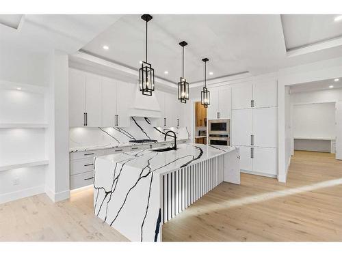 219 Kinniburgh Loop, Chestermere, AB - Indoor Photo Showing Kitchen