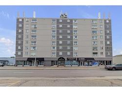 801-314 14 Street NW Calgary, AB T2N 1Z8