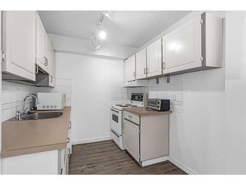 801-314 14 Street Nw, Calgary, AB - Indoor Photo Showing Kitchen