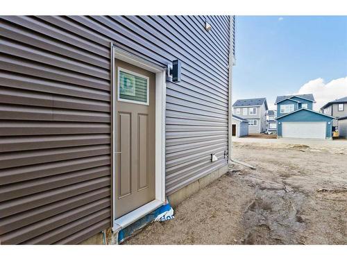 816 Midtown Drive Sw, Airdrie, AB - Outdoor