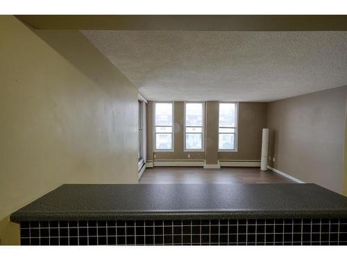 303-317 14 Avenue Sw, Calgary, AB - Indoor Photo Showing Other Room