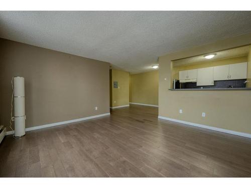 303-317 14 Avenue Sw, Calgary, AB - Indoor Photo Showing Other Room