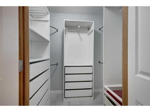 56 Deercrest Way Se, Calgary, AB - Indoor Photo Showing Other Room