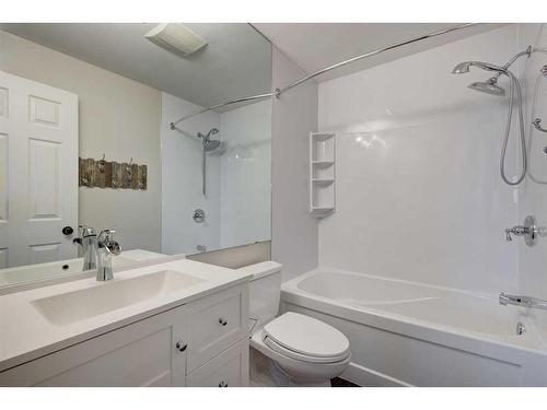 56 Deercrest Way Se, Calgary, AB - Indoor Photo Showing Bathroom