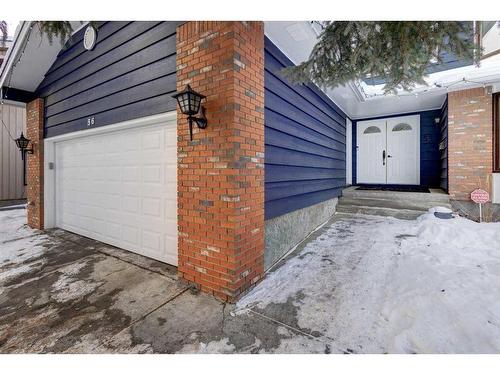 56 Deercrest Way Se, Calgary, AB - Outdoor