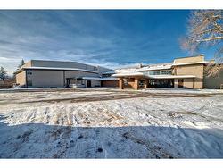 217-2425 90 Avenue SW Calgary, AB T2V 4X8