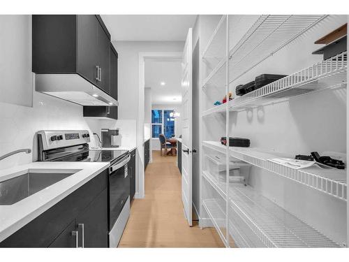 28 Cornerbrook Road Ne, Calgary, AB - Indoor Photo Showing Kitchen