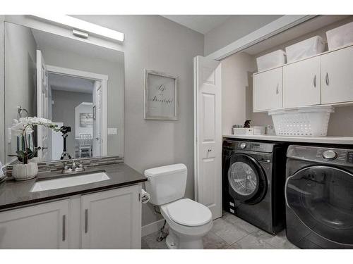 138 Riverglen Drive Se, Calgary, AB - Indoor Photo Showing Laundry Room