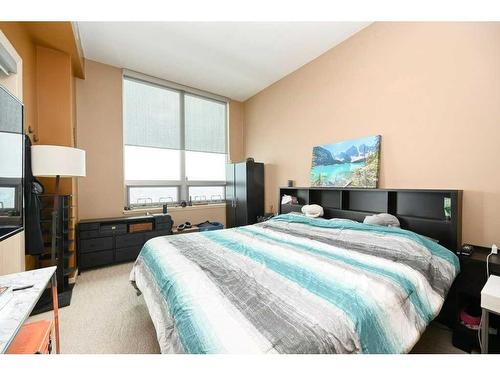 3305-210 15 Avenue Se, Calgary, AB - Indoor Photo Showing Bedroom