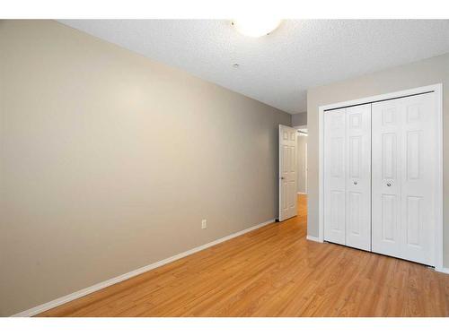 2106-700 Willowbrook Road Nw, Airdrie, AB - Indoor Photo Showing Other Room