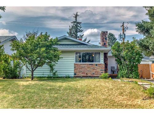 7611 Farrell Road Se, Calgary, AB - Outdoor