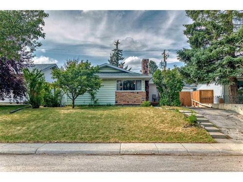 7611 Farrell Road Se, Calgary, AB - Outdoor