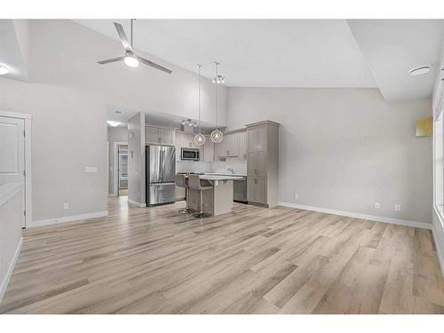 1005 Cranbrook Walk Se, Calgary, AB - Indoor Photo Showing Kitchen