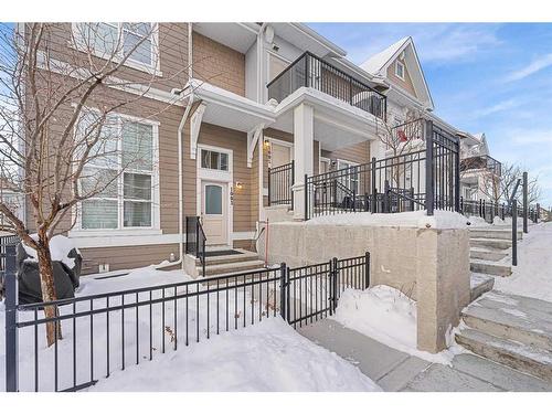 1005 Cranbrook Walk Se, Calgary, AB - Outdoor